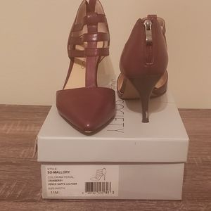 Sz 11 Cranberry Strappy Mid Heel